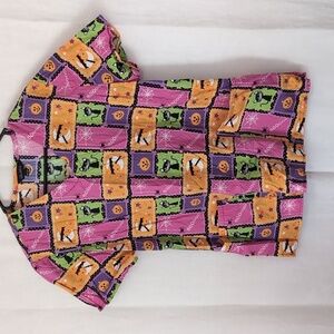 Zoe and Chloe Orange Pink Halloween Theme Scrub Top Size Large